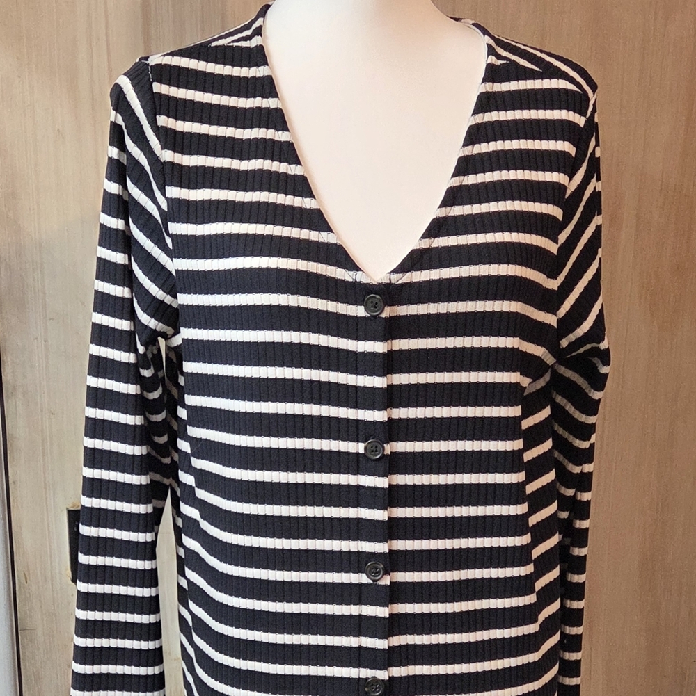 Old Navy Black and White Long Sleeve Rib-Knit Cardigan Midi Sweater Dress